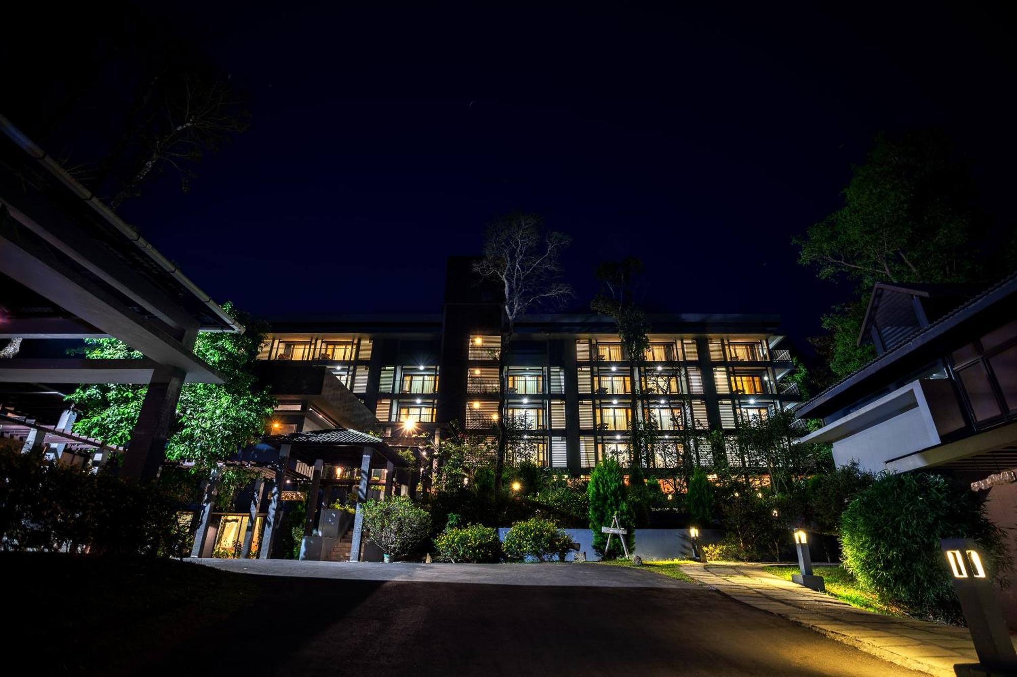 Hotel The Mountain Courtyard Thekkady Zewnętrze zdjęcie