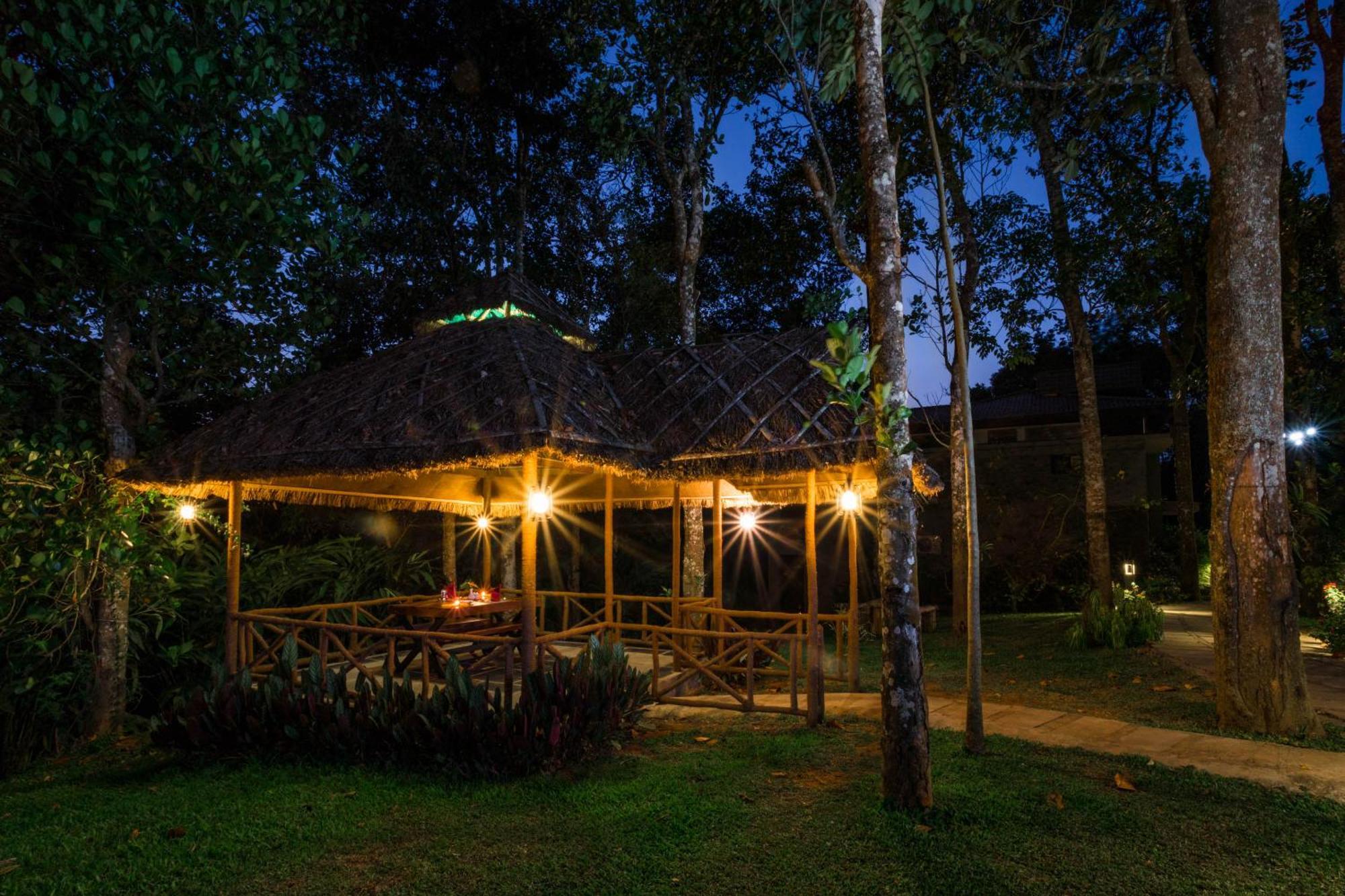 Hotel The Mountain Courtyard Thekkady Zewnętrze zdjęcie