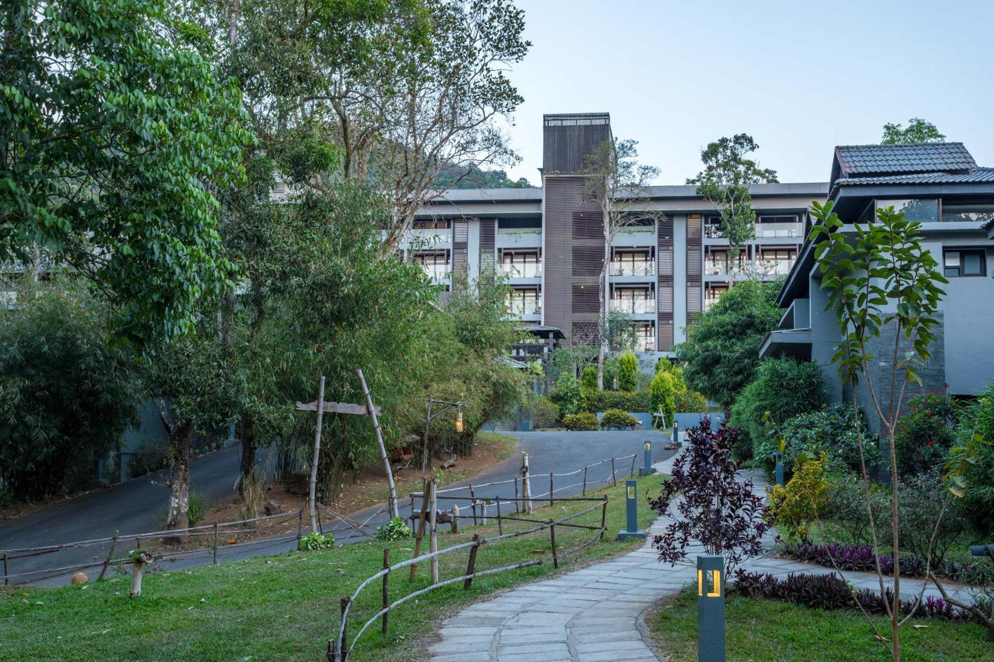 Hotel The Mountain Courtyard Thekkady Zewnętrze zdjęcie